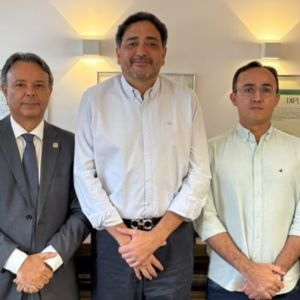 Diretoria do SindGESTOR discute Plano de Carreira com o lder do Governo, deputado Talles Barreto