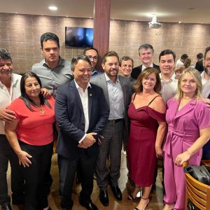 SindGESTOR apresenta proposta do novo Plano de Carreira e Remunerao a parlamentares e fortalece laos polticos
